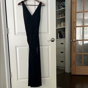 Formal Black Ruched Sleeveless Gown sz 4 Laundry by Design